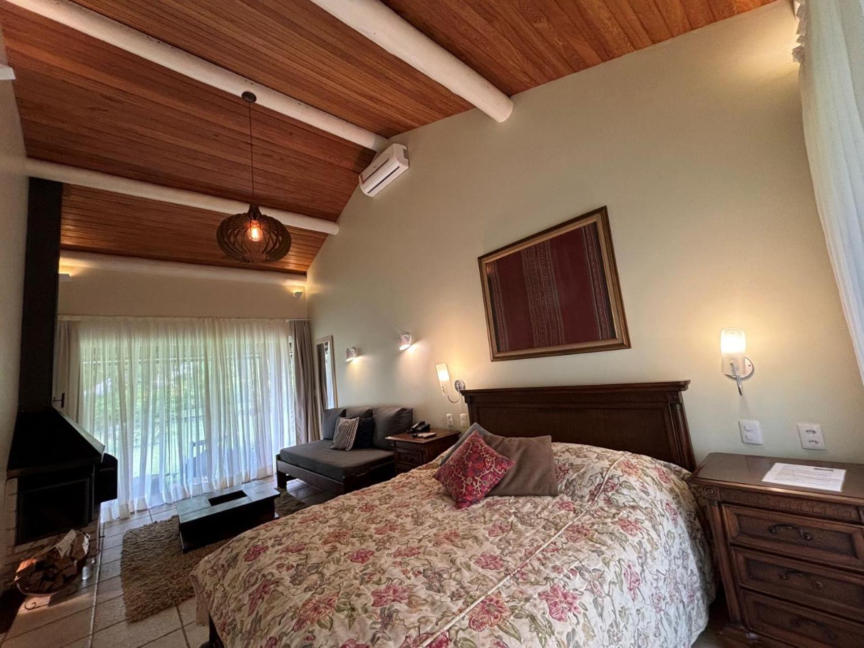 Auberge Suisse Pousada โนวาฟริบูร์โก ภายนอก รูปภาพ